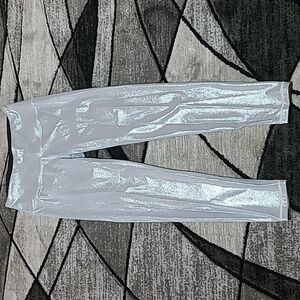 VICTORIA SPORT KNOCKOUT BY VICTORIA SECRET SILVER SHINE LEGGINGS